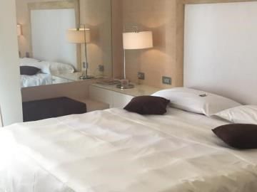 4 Viale Masini Design 4*