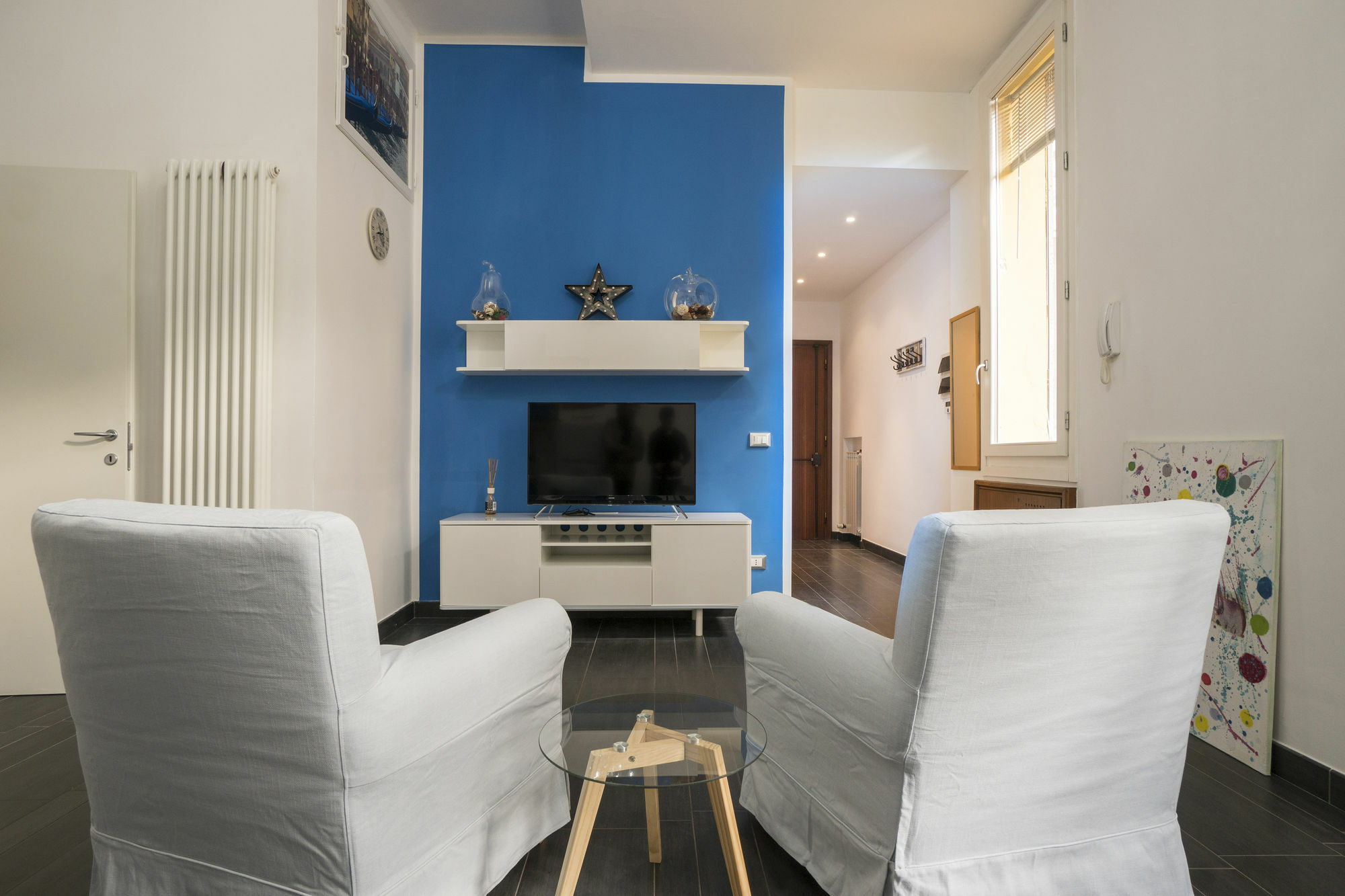 Opera House By Apartment *