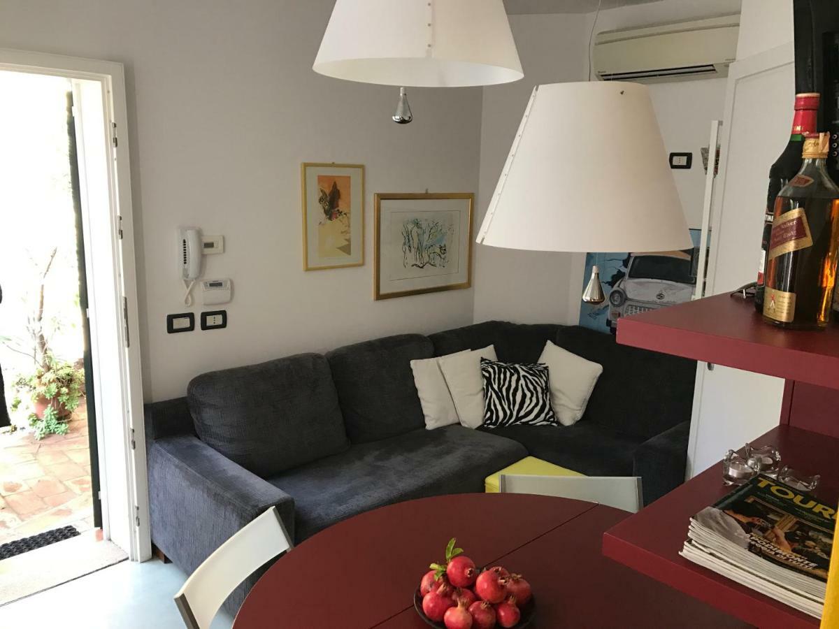 Porta Saragozza Apartment *