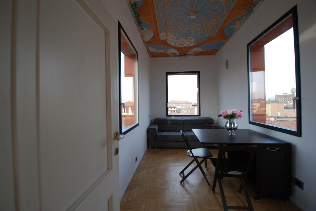 Esclusivo Con Torre / Altana Apartment *