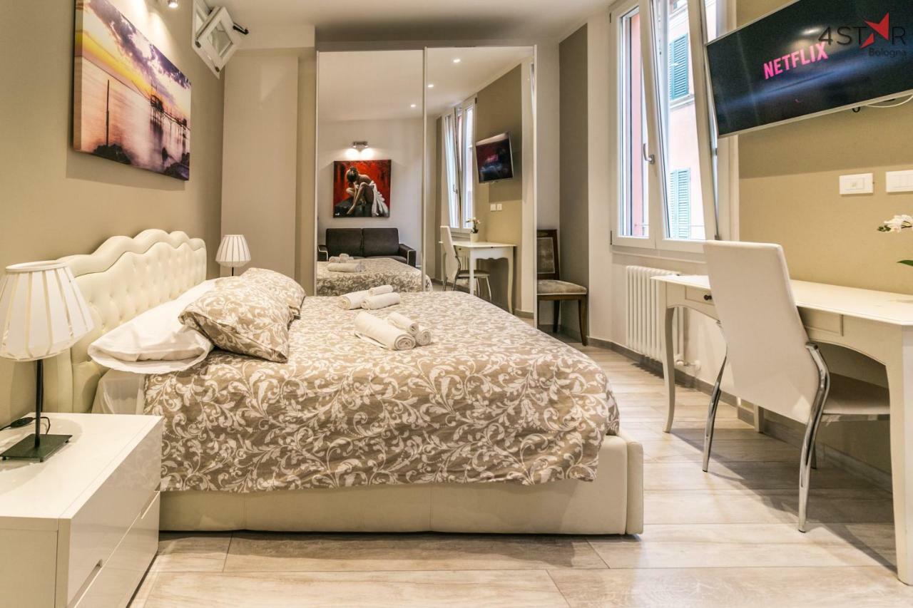 4 Star Two Towers Apartment