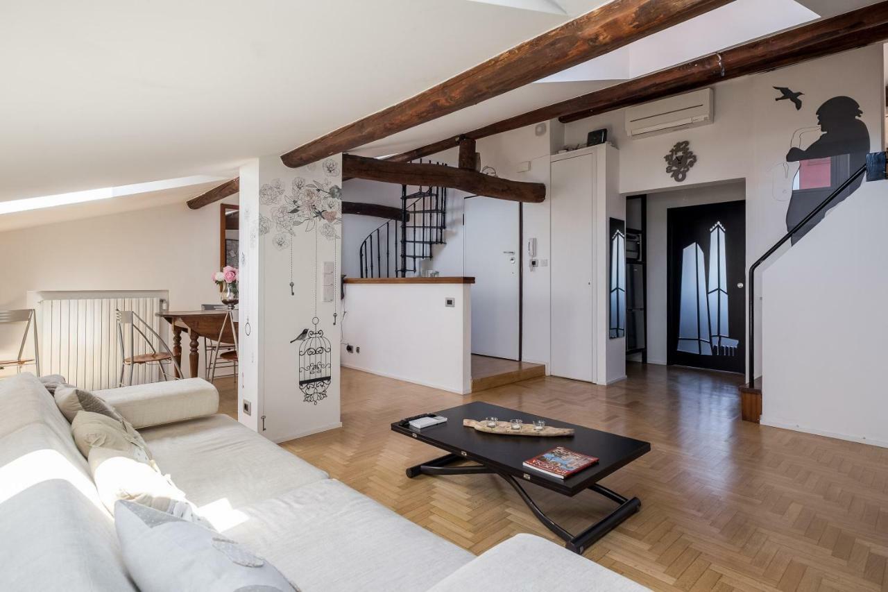 Esclusivo Con Torre / Altana Apartment *