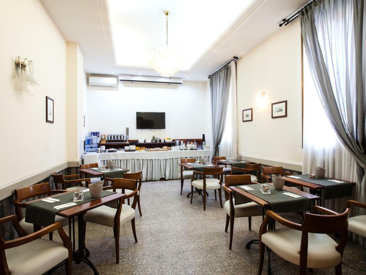 Affittacamere Astoria Deluxe 2*