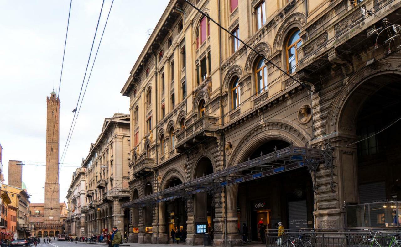 Rizzoli 3 *