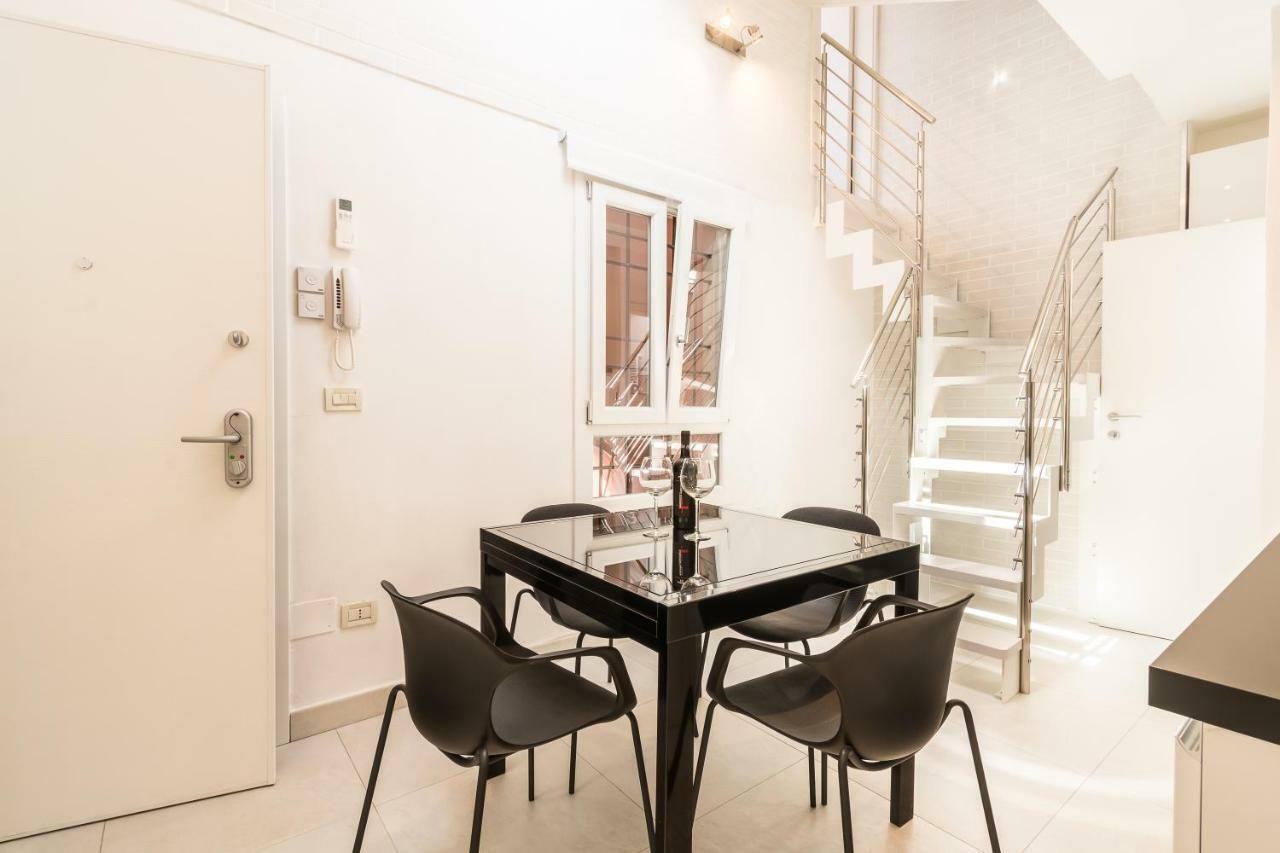 4 Star Two Towers Apartment