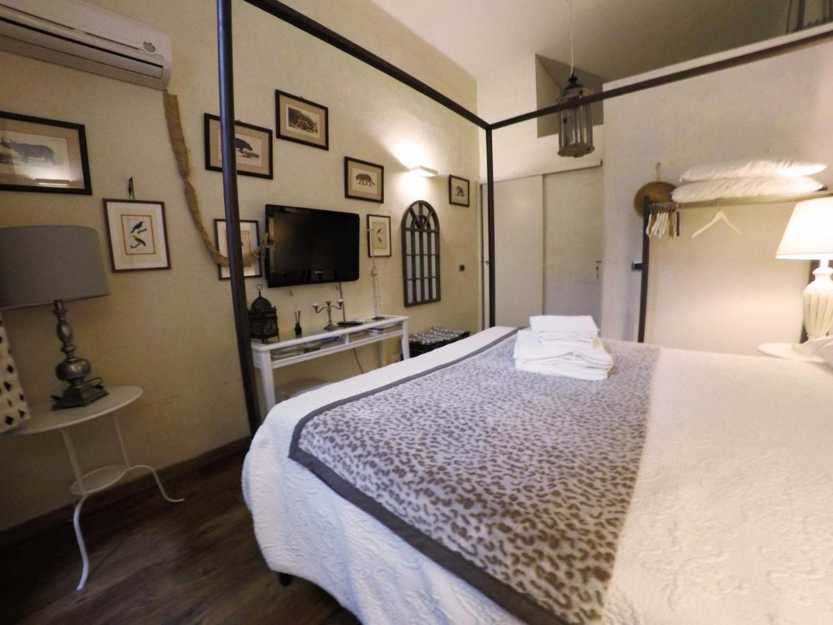 Les Chambres De Amelie Bed & Breakfast *